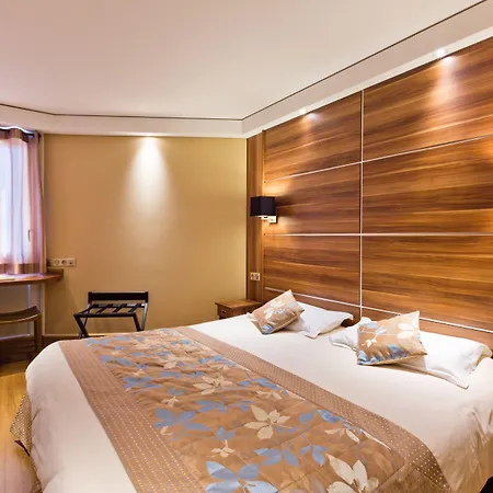 Novel Restaurant La Mamma Hotell Annecy