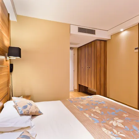 Ibis Styles Le Vieux 3*