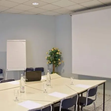 Otel Ibis Styles Le Vieux 3*