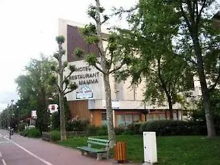 Ibis Styles Le Vieux Otel 3*