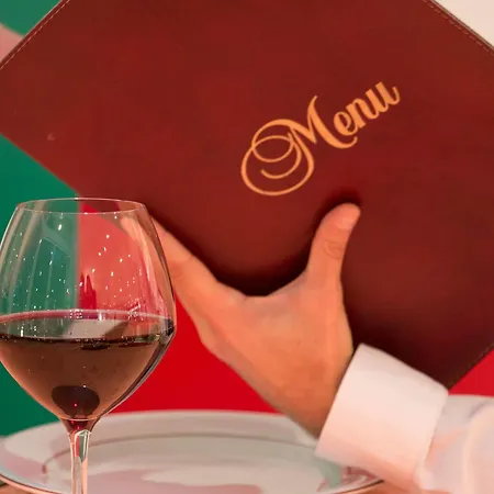 Novel Restaurant La Mamma